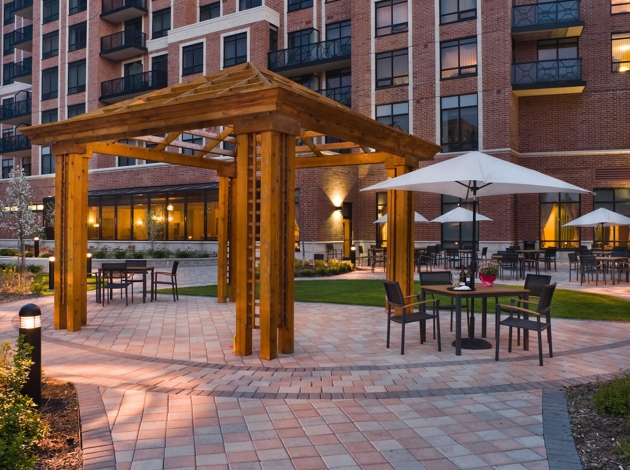 Delmanor West Village exterior