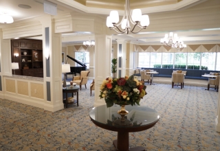Delmanor Glen Abbey Lounge Oakville