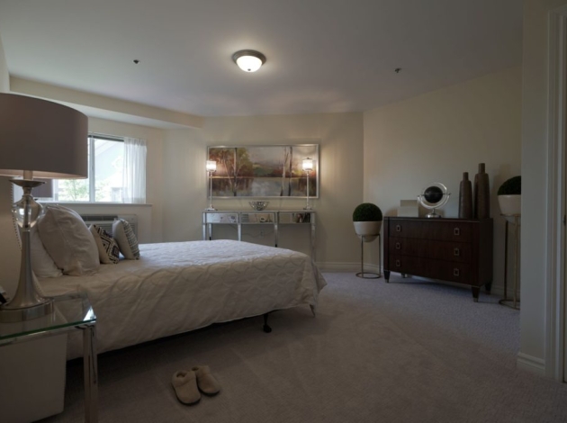 Delmanor Elgin Mills Bedroom Richmond Hill
