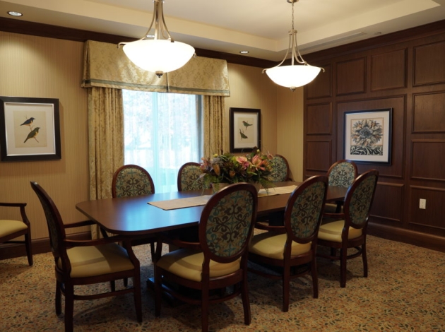 Delmanor Elgin Mills Living Room Richmond Hill