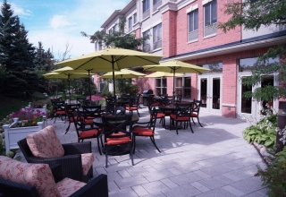 Delmanor Elgin Mills Patio Richmond Hill