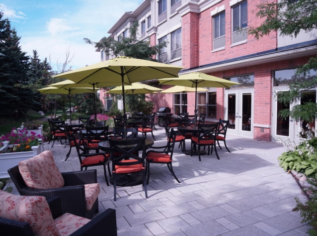Delmanor Elgin Mills Patio Richmond Hill