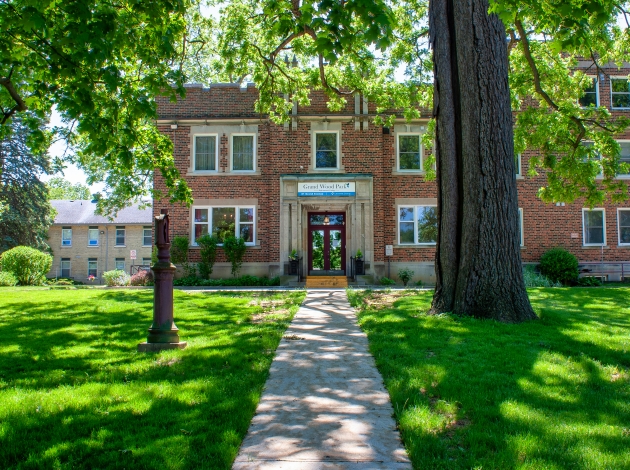 Grand Wood Park Entrance