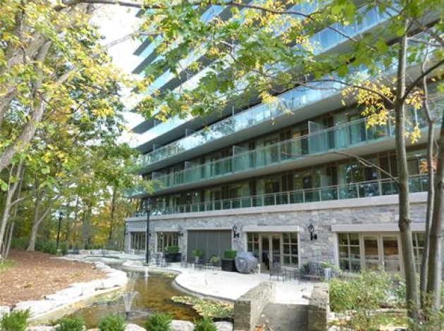 Parkland on the Glen Patio Mississauga