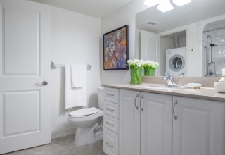 Delmanor Northtown Retirement Home Bathroom