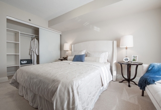 Delmanor Retirement Home Prince Edward Bedroom Etobicoke