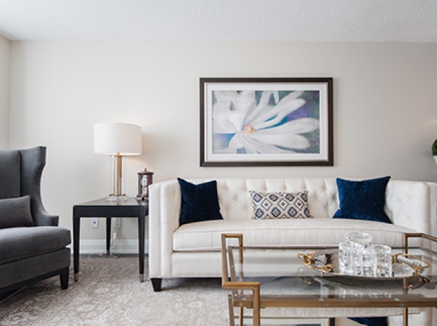 Delmanor Retirement Home Prince Edward Living Room Etobicoke