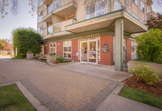 Camelo Front Entrance