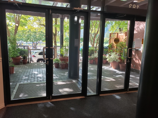 Sidney Manor Entrance