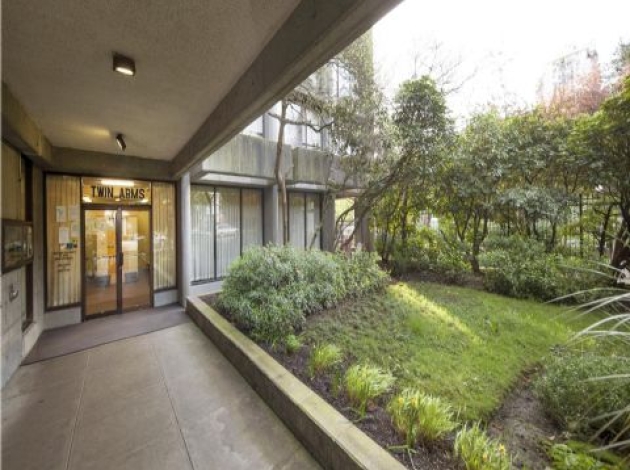 Twin Arms Entrance