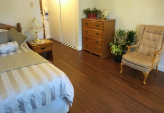 Woodhall Park Retirement Village Hair Salon Brampton Home Bedroom