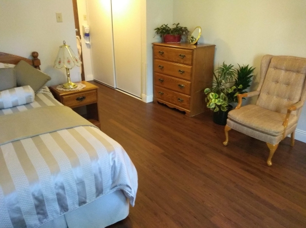 Woodhall Park Retirement Village Hair Salon Brampton Home Bedroom